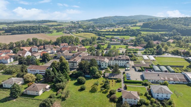 Image - Chateau_-_Drone_9.jpg